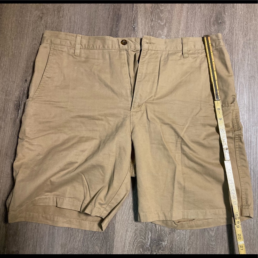 Woolrich khaki shorts